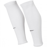 Rękawy na nogi Nike Strike SLV WC22 białe DH6621 100